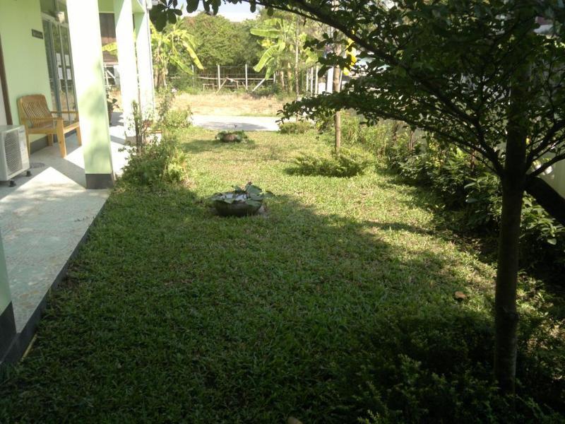 Srikum House Hotel Chiang Mai Bagian luar foto
